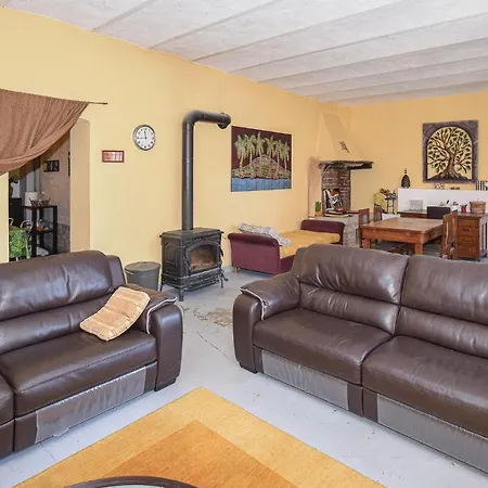 Апартаменты Awesome In With 1 Bedrooms