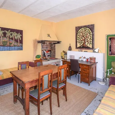 Awesome In With 1 Bedrooms
