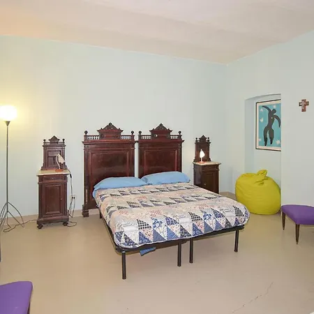 Awesome In With 1 Bedrooms
